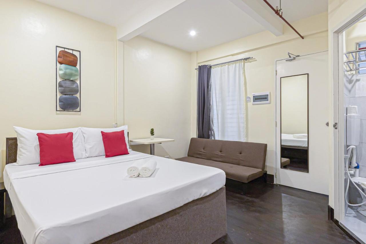 Selah Lofts Hotel Pasay Exterior photo